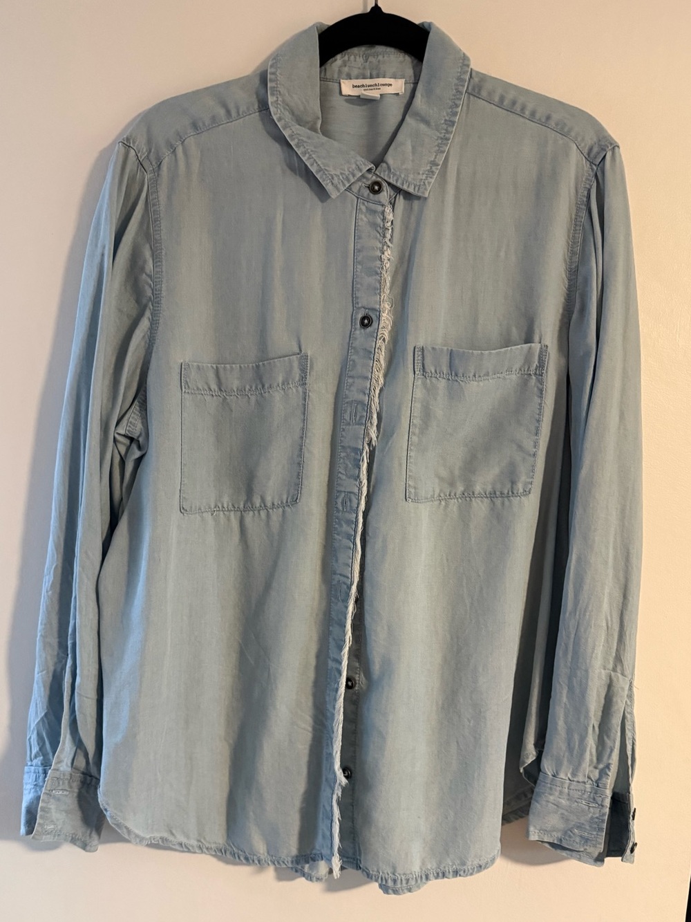 BeachLunchLounge Blue Chambray Lyocell Button Down Shirt light Wash Denim XL